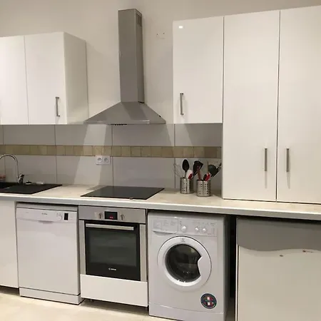 La Maison De Tane / Crew Housse 10 Lits